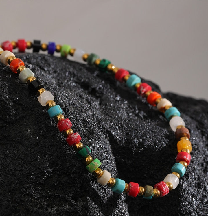 NATURAL STONE NECKLACE