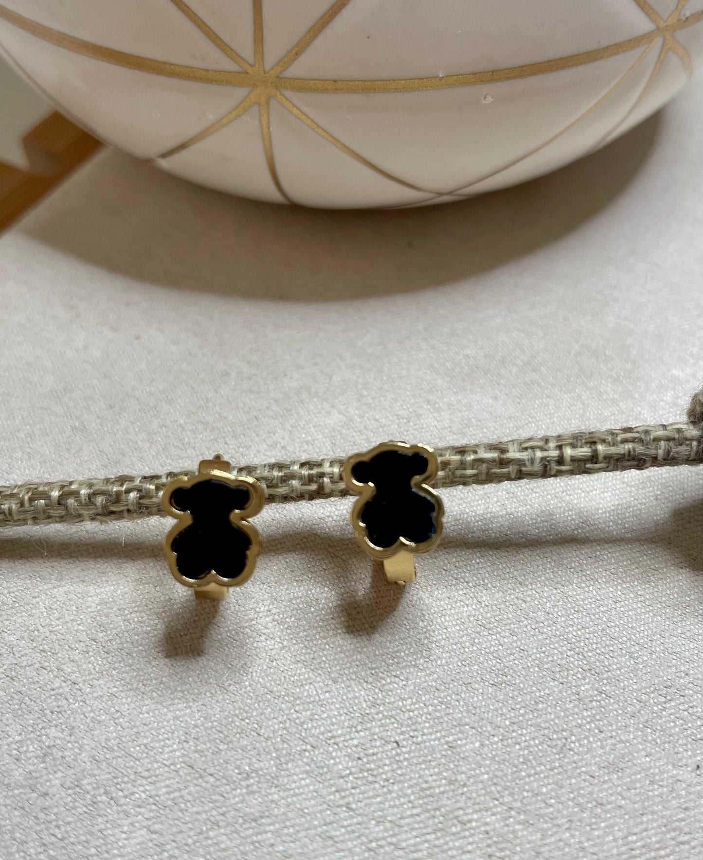 BLACK AND GOLD EARRING