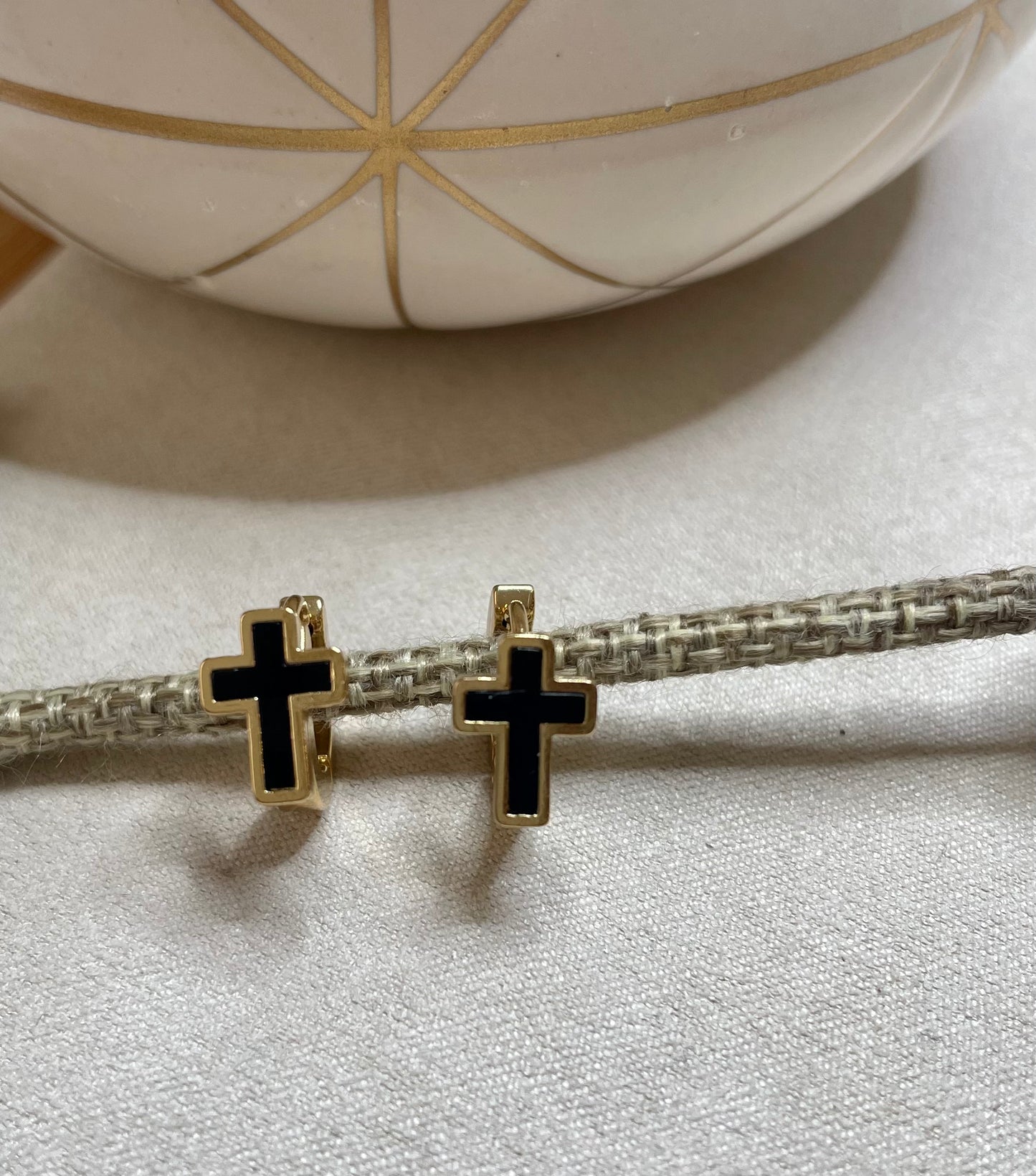 BLACK AND GOLD EARRING