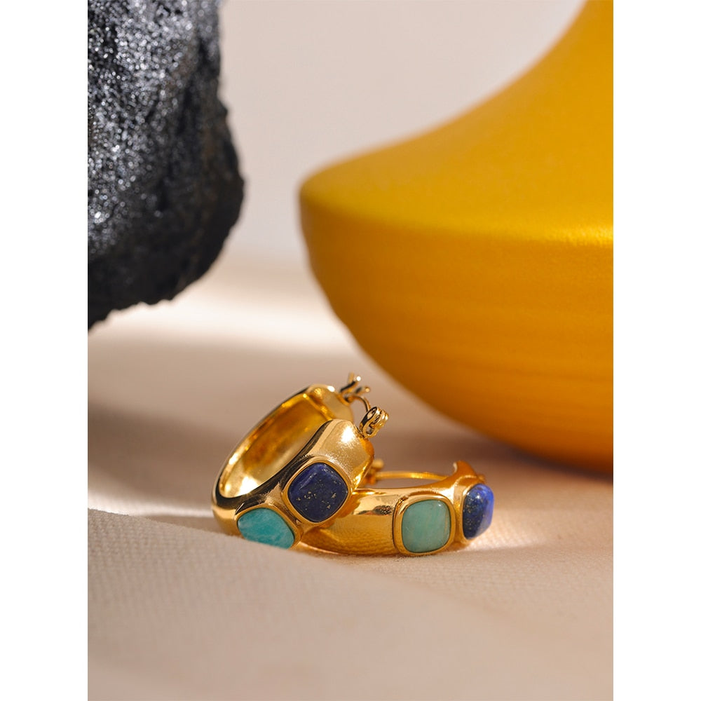 GOLD COLOR HOOP EARRING