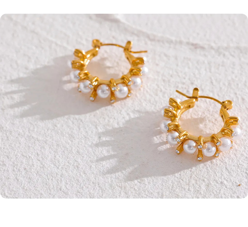 GALA PEARLS EARRING