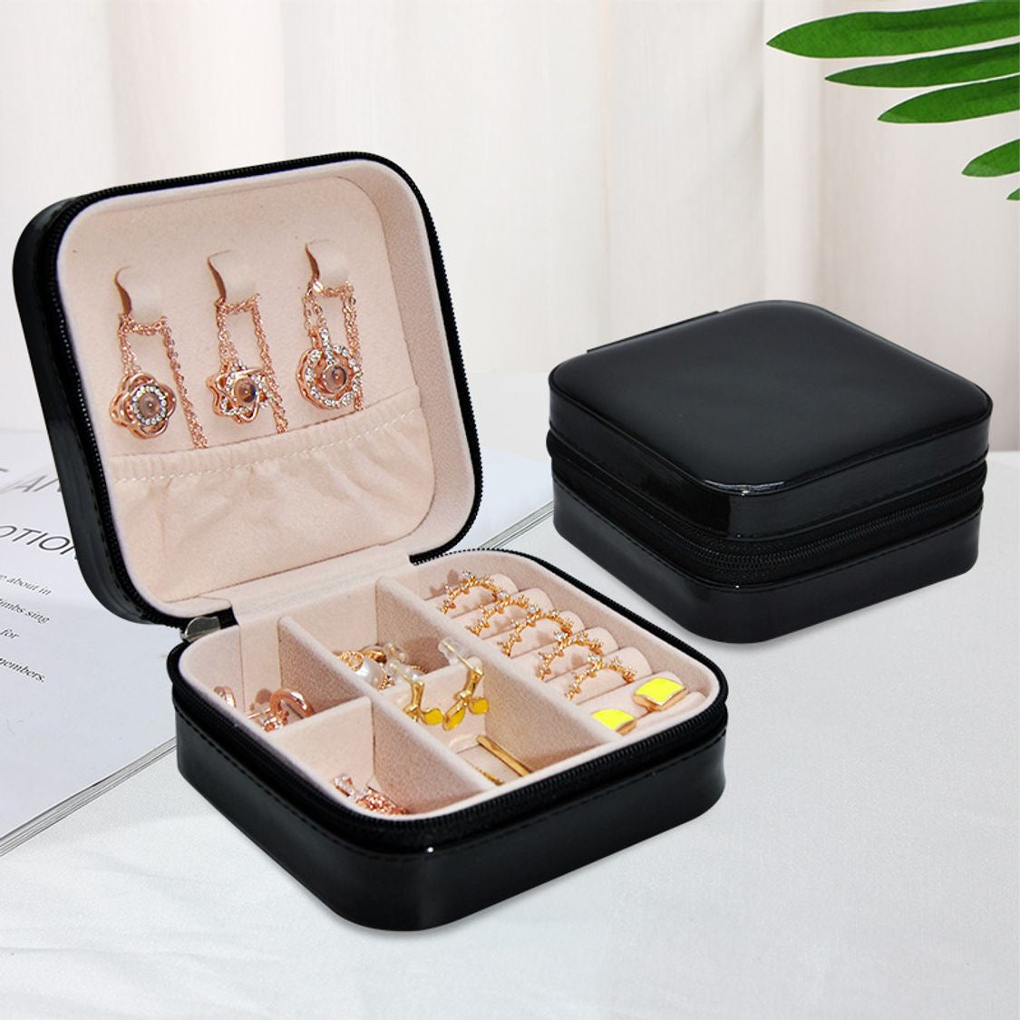 TRAVEL JEWELRY BOX