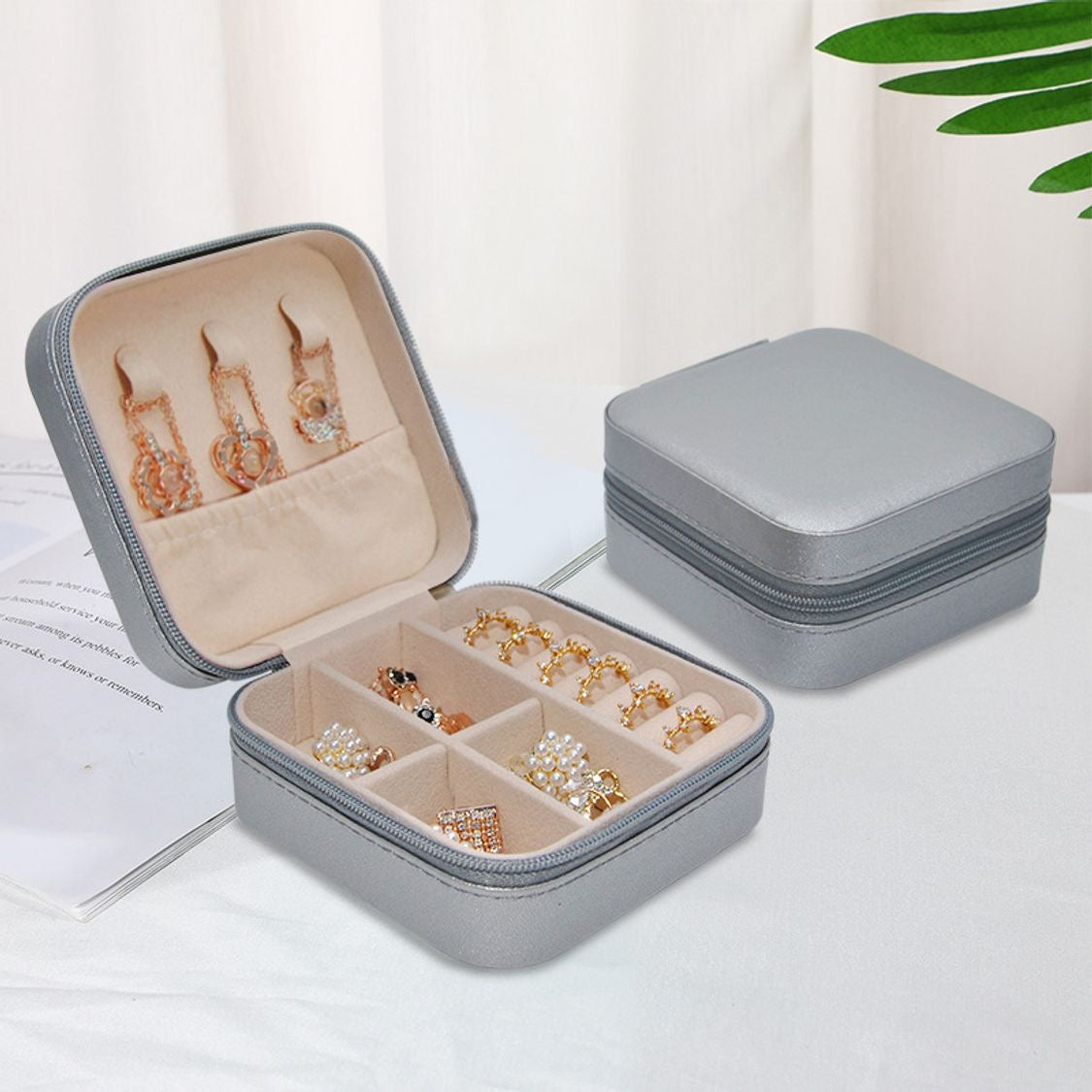 TRAVEL JEWELRY BOX