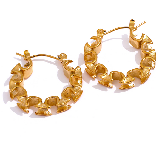 GOLDEN HOOP EARRING